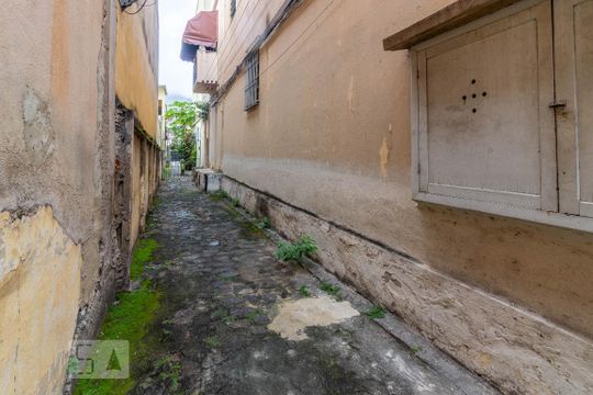 Corredor de apartamento à venda com 2 quartos, 50m² em Encantado, Rio de Janeiro