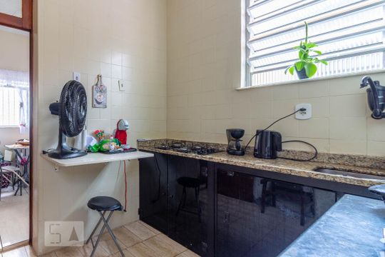 Cozinha de apartamento à venda com 2 quartos, 50m² em Encantado, Rio de Janeiro