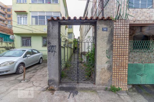 Fachada de apartamento à venda com 2 quartos, 50m² em Encantado, Rio de Janeiro