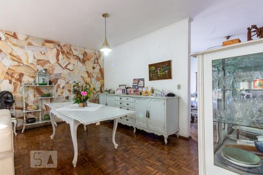 Sala de casa à venda com 7 quartos, 350m² em Três Figueiras, Porto Alegre