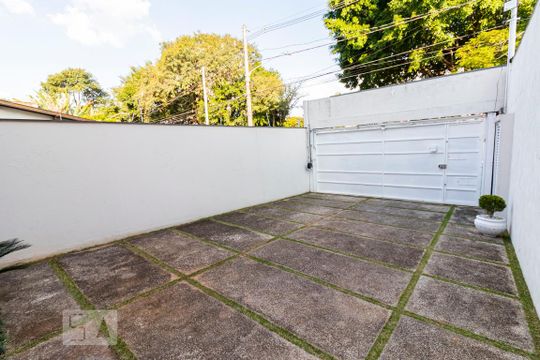 Garagem de casa à venda com 3 quartos, 200m² em Jardim da Saúde, São Paulo