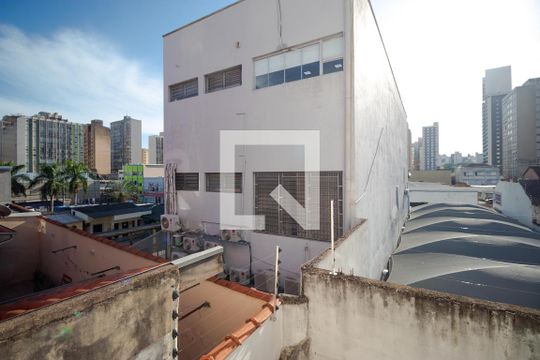 Vista do Quarto 02 de apartamento para alugar com 2 quartos, 60m² em Centro, Campinas