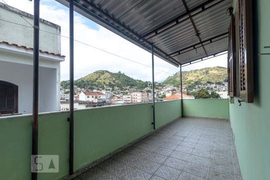 Área Externa de casa para alugar com 3 quartos, 100m² em Madureira, Rio de Janeiro