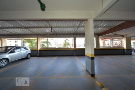 Vaga Garagem de kitnet/studio para alugar com 1 quarto, 30m² em Setor de Habitações Individuais Norte, Brasília