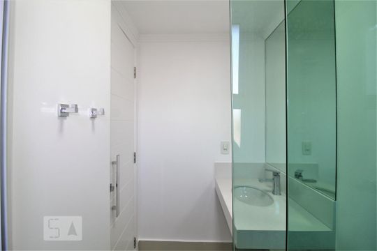 Banheiro Suite 1 de apartamento à venda com 2 quartos, 124m² em Jardim São Caetano, São Caetano do Sul