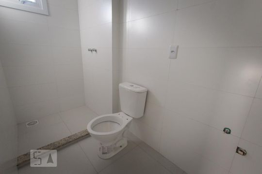 Banheiro Suite Quarto 01 de apartamento à venda com 3 quartos, 99m² em Marechal Rondon, Canoas