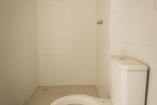 Banheiro Suite e Social de apartamento à venda com 3 quartos, 99m² em Marechal Rondon, Canoas
