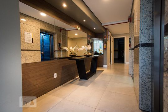 Hall de Entrada de apartamento à venda com 3 quartos, 99m² em Marechal Rondon, Canoas