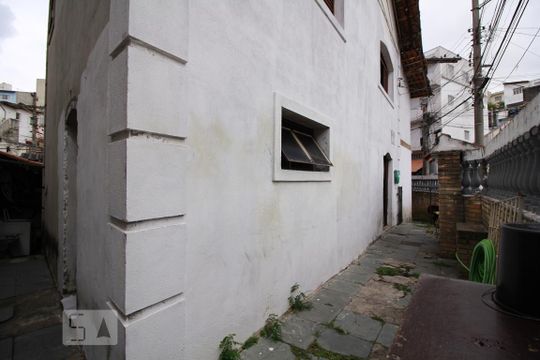 Quintal de casa à venda com 2 quartos, 250m² em Vila Monumento, São Paulo
