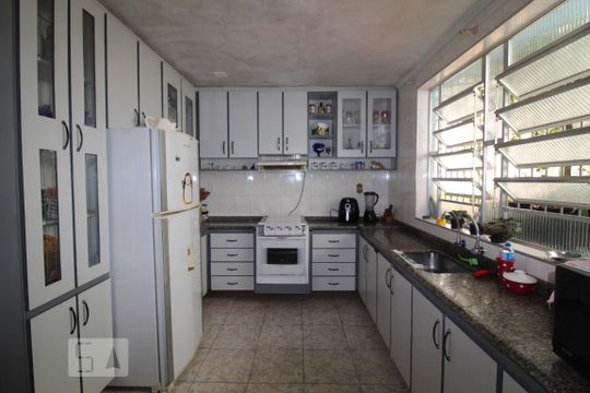 Cozinha de casa à venda com 3 quartos, 316m² em Mauá, São Caetano do Sul