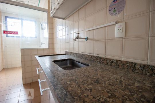 Cozinha de apartamento à venda com 2 quartos, 50m² em Vila Mangalot, São Paulo