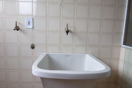 Area de serviço de apartamento à venda com 2 quartos, 50m² em Vila Mangalot, São Paulo
