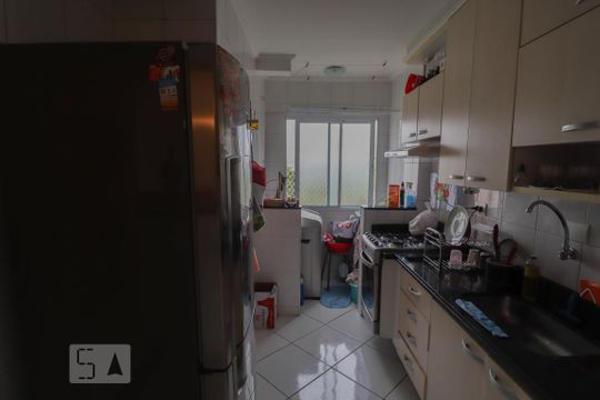 Cozinha de apartamento à venda com 2 quartos, 68m² em Jardim Vila Galvão, Guarulhos