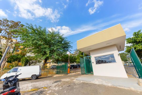 Fachada de apartamento para alugar com 2 quartos, 62m² em Jardim Pacaembu, Campinas