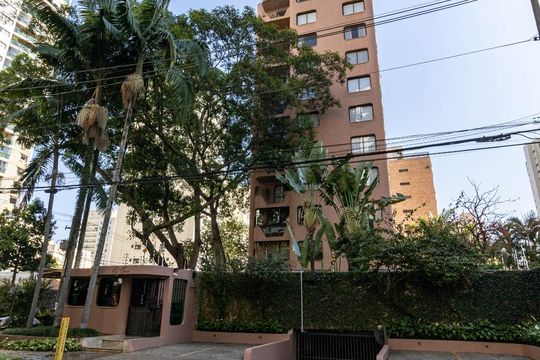 Fachada de apartamento à venda com 3 quartos, 210m² em Indianópolis, São Paulo