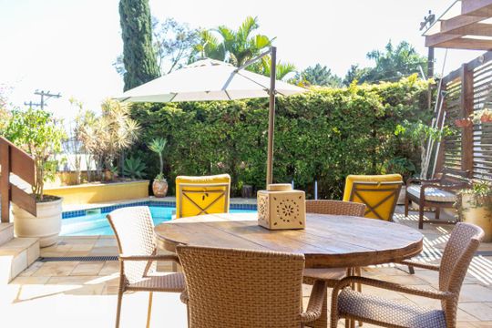 Sala Varanda de casa à venda com 3 quartos, 320m² em Alphaville, Santana de Parnaíba