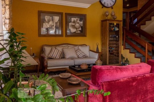 Casa à venda com 3 quartos, 320m² em Alphaville, Santana de Parnaíba