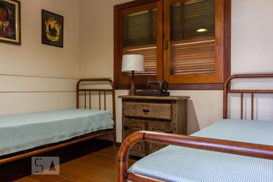 Suíte 1 de casa à venda com 3 quartos, 320m² em Alphaville, Santana de Parnaíba