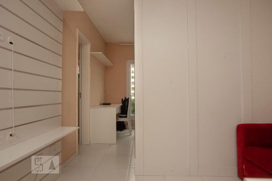 Kitnet/Studio para alugar com 1 quarto, 29m² em Cristo Rei, Curitiba
