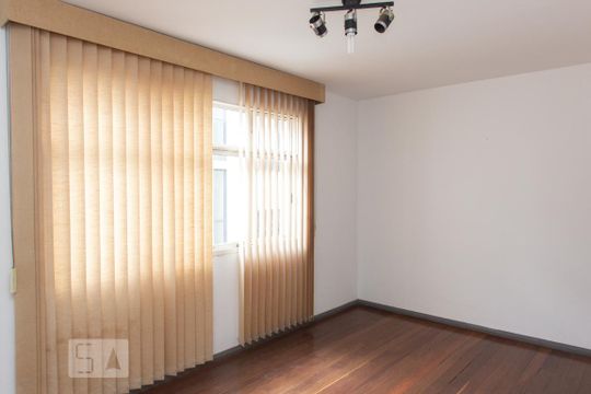 Sala de apartamento para alugar com 3 quartos, 114m² em Sion, Belo Horizonte