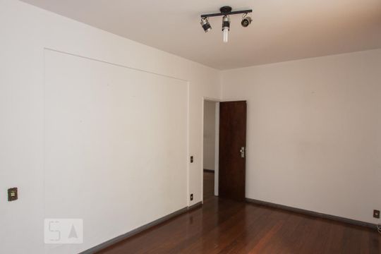 Sala de apartamento para alugar com 3 quartos, 114m² em Sion, Belo Horizonte
