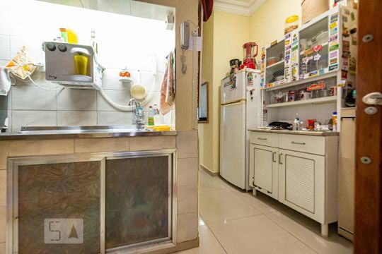 Cozinha de apartamento à venda com 1 quarto, 41m² em Copacabana, Rio de Janeiro
