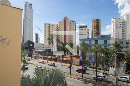 Vista da área de serviço de apartamento para alugar com 3 quartos, 105m² em Setor Oeste, Goiânia