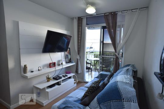 Sala de apartamento à venda com 2 quartos, 50m² em Anil, Rio de Janeiro