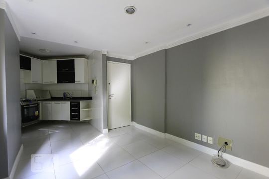 sala de apartamento à venda com 2 quartos, 55m² em Anil, Rio de Janeiro
