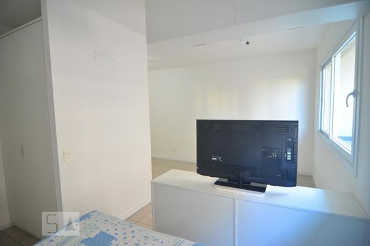 Dormitório de kitnet/studio à venda com 1 quarto, 38m² em Marechal Rondon, Canoas