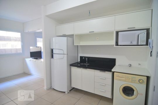 Cozinha de kitnet/studio à venda com 1 quarto, 38m² em Marechal Rondon, Canoas