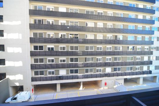 Vista Sala de kitnet/studio à venda com 1 quarto, 38m² em Marechal Rondon, Canoas