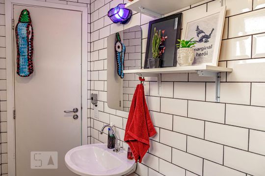Banheiro de kitnet/studio à venda com 1 quarto, 28m² em Centro, São Paulo