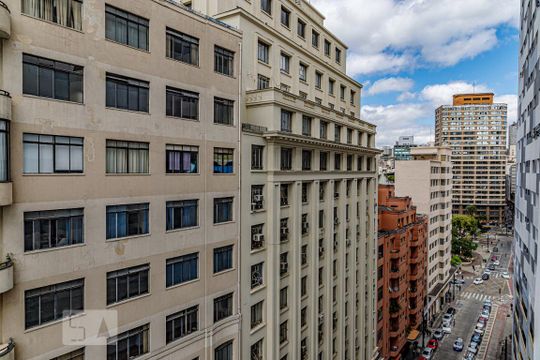 Vista de kitnet/studio à venda com 1 quarto, 28m² em Centro, São Paulo