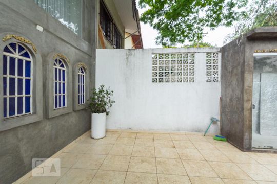 Garagem de casa para alugar com 2 quartos, 140m² em Moema, São Paulo