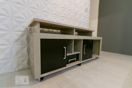 Cozinha / Sala de casa para alugar com 2 quartos, 80m² em Vila Ema, São Paulo