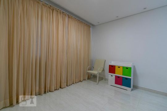 Sala de casa para alugar com 2 quartos, 80m² em Vila Ema, São Paulo