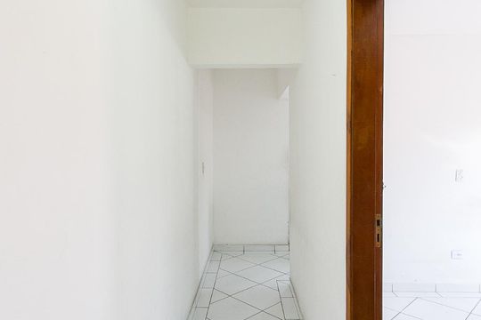 Corredor de casa para alugar com 2 quartos, 65m² em Vila Alpina, São Paulo