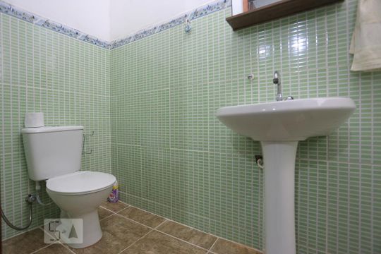 Banheiro da Suíte de apartamento para alugar com 3 quartos, 72m² em Tijuca, Rio de Janeiro