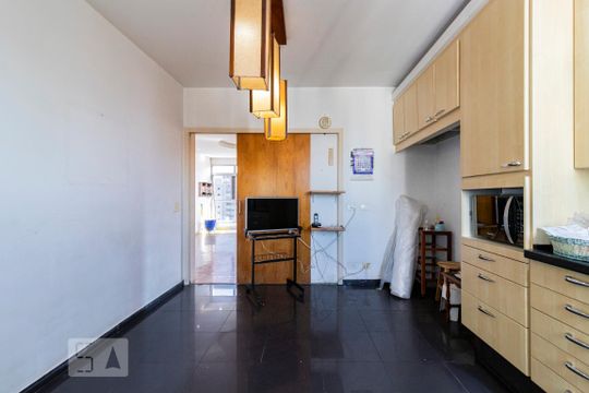 Cozinha de apartamento à venda com 4 quartos, 190m² em Aclimação, São Paulo