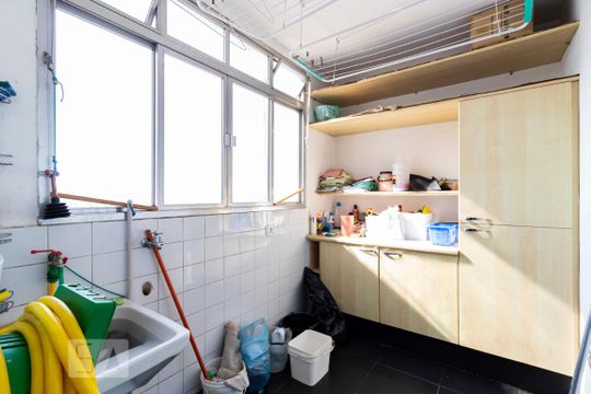 Área de serviço de apartamento à venda com 4 quartos, 190m² em Aclimação, São Paulo