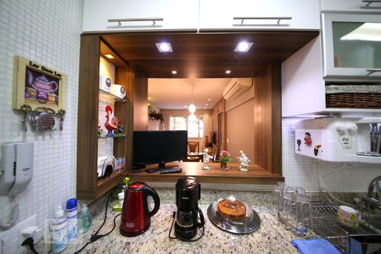 Cozinha  de apartamento à venda com 2 quartos, 72m² em Parque Colonial, São Paulo