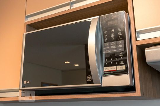 Cozinha - microondas de kitnet/studio para alugar com 1 quarto, 38m² em Vila Augusta, Guarulhos