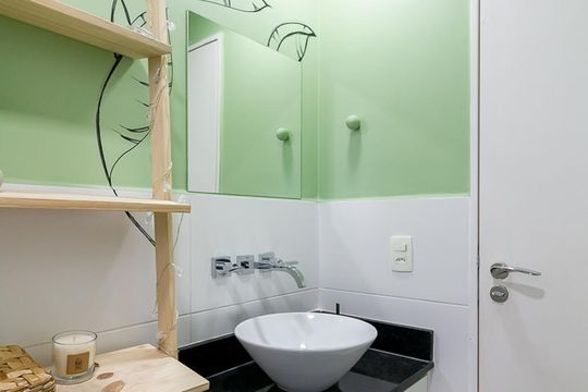Banheiro de kitnet/studio para alugar com 1 quarto, 38m² em Vila Augusta, Guarulhos