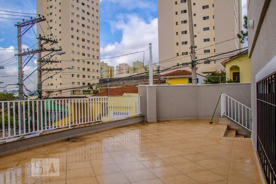 Terraço de casa para alugar com 3 quartos, 100m² em Piqueri, São Paulo