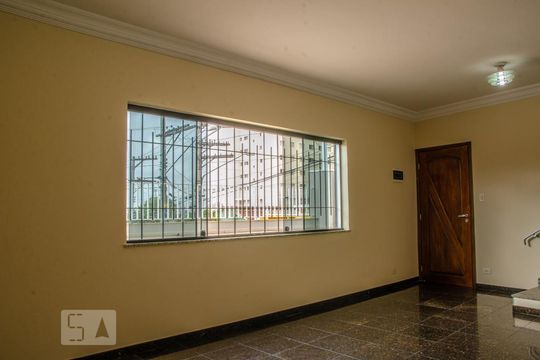 Casa para alugar com 3 quartos, 100m² em Piqueri, São Paulo