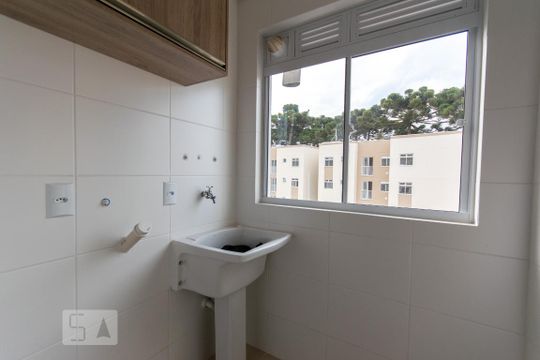 Detalhe da area de serviço de apartamento para alugar com 2 quartos, 49m² em Itália, São José dos Pinhais