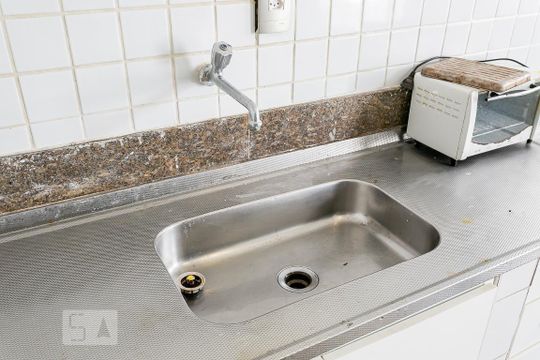 Pia da Cozinha de casa para alugar com 5 quartos, 200m² em Jardim das Bandeiras, São Paulo