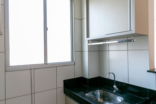 Área de Serviço de apartamento para alugar com 2 quartos, 55m² em Castelo, Belo Horizonte