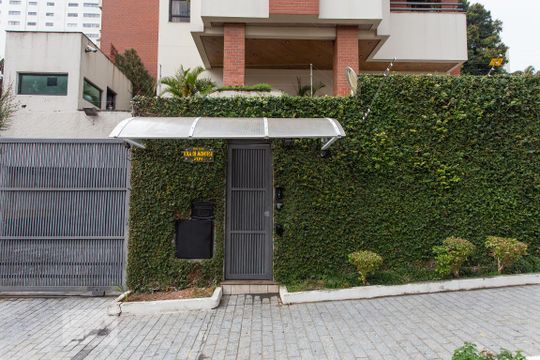 Fachada do Condomínio de apartamento à venda com 4 quartos, 200m² em Aclimação, São Paulo